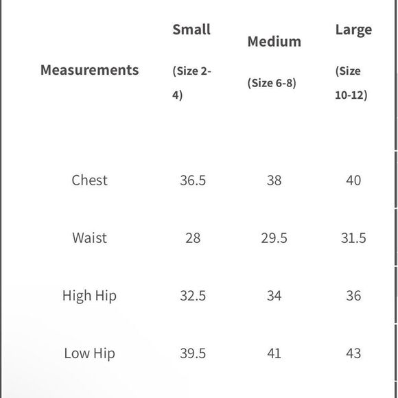 RAJ L.A Women’s Floral Printed Embroidered Tunic in the Size Medium in Black - Picture 8 of 8